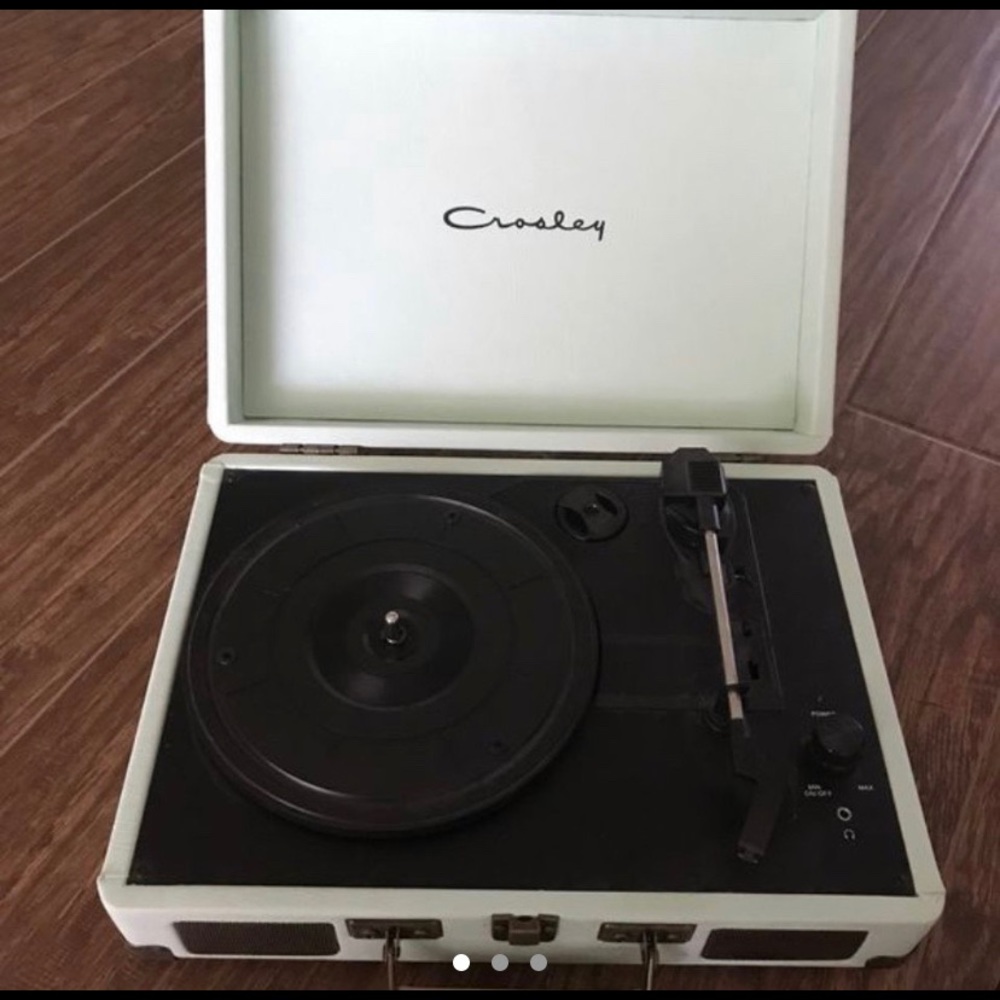 crosley record player!